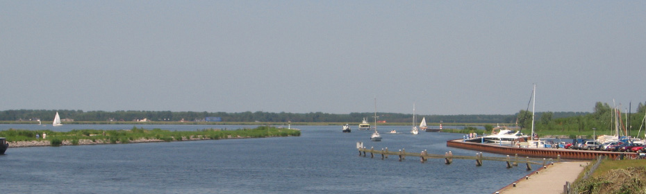 Huizen_gooimeer_17juni2006